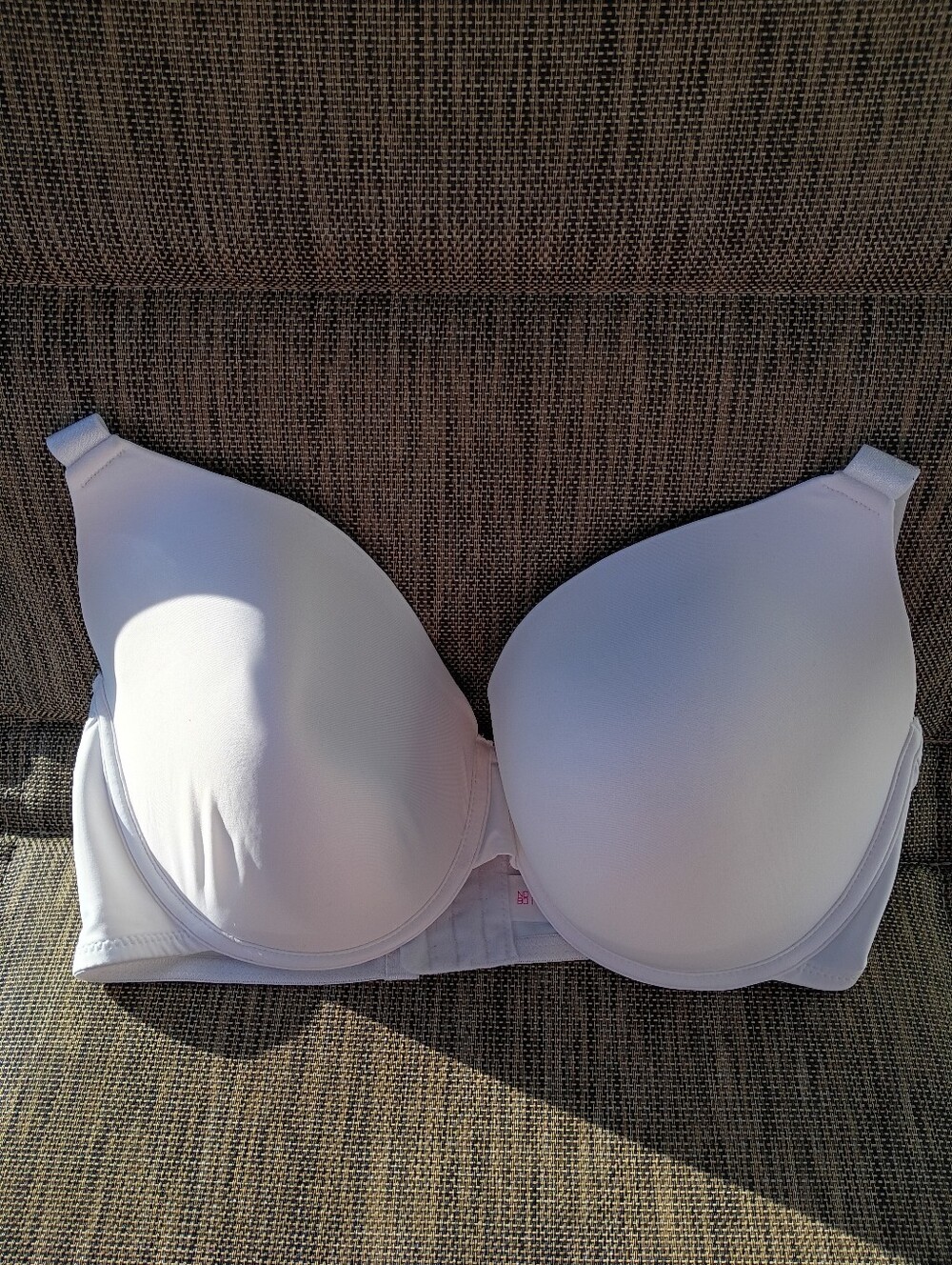No Boundaries White Smooth T-Shirt Bra